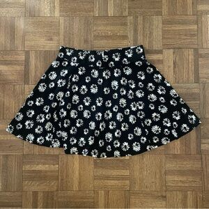 HM daisy zip up circle skirt